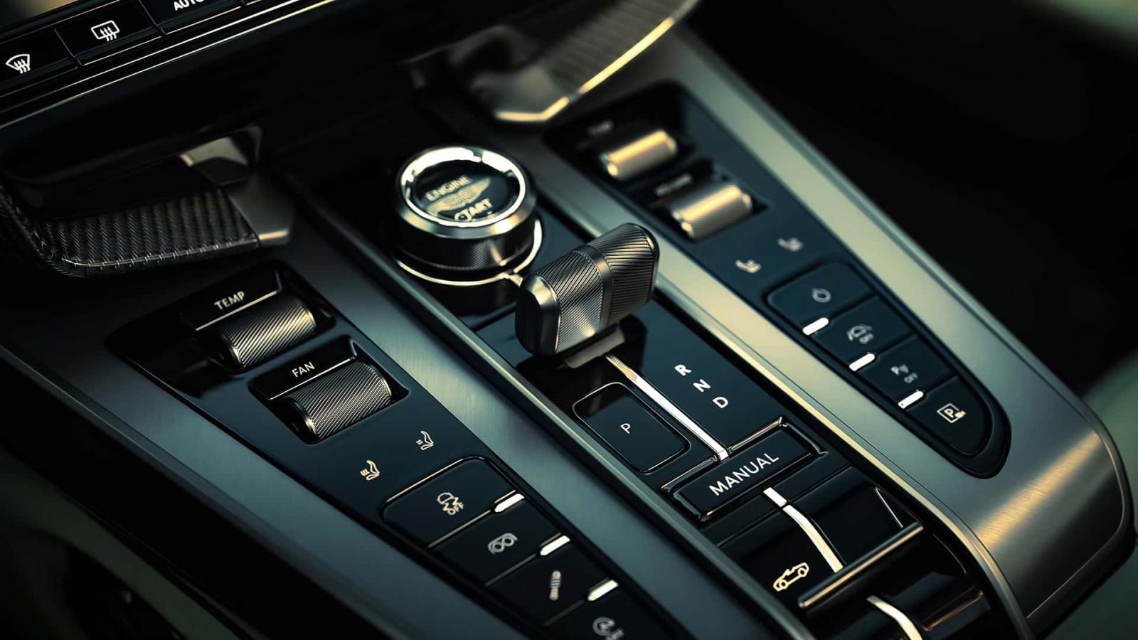 Η ισχυρότερη κάμπριο Aston Martin είναι η Vanquish Volante